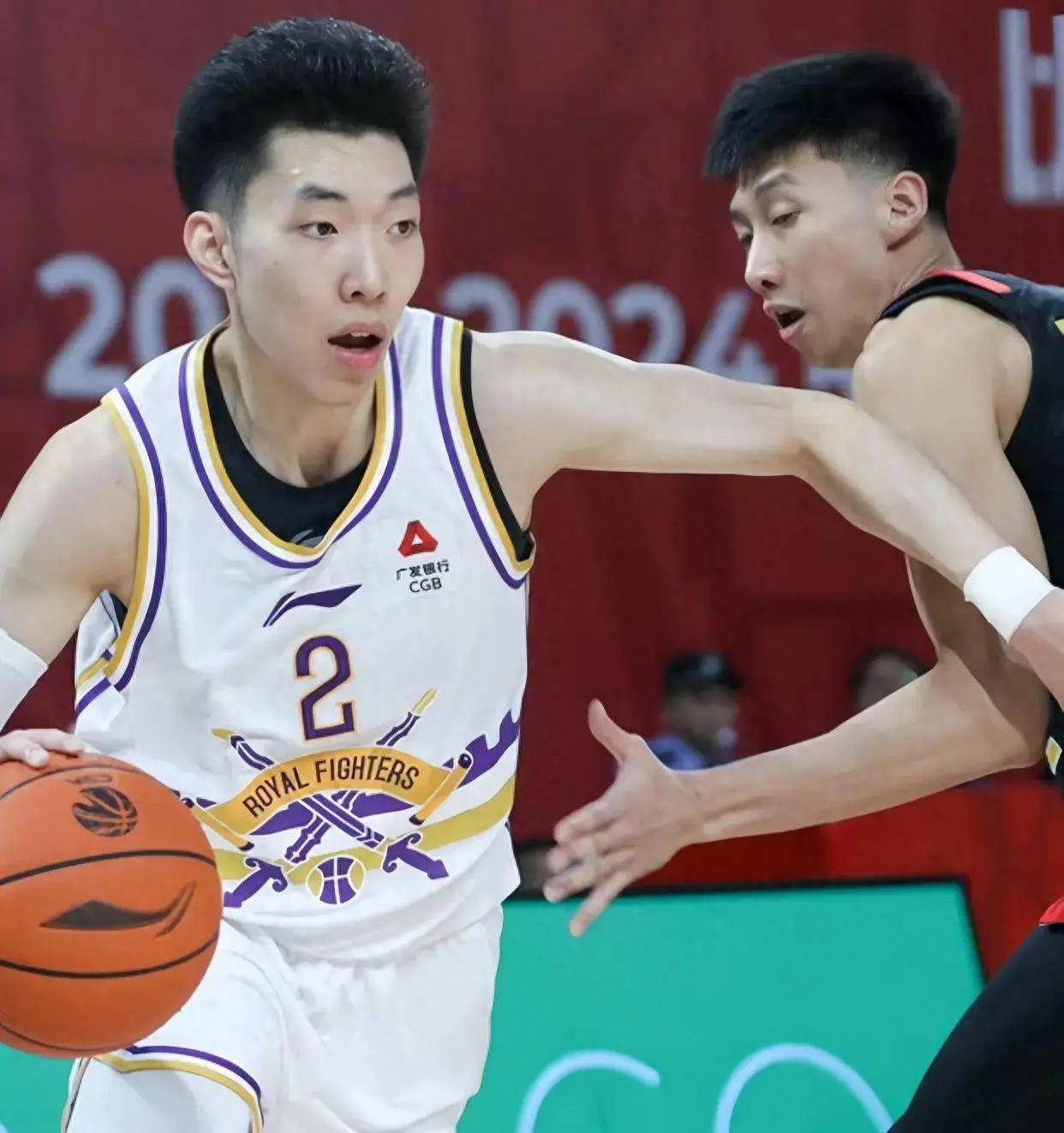 关于风云突变！曼联今晚豪取连胜，CBA常规赛版图或变，态度坚定，年轻球员得到机会的信息